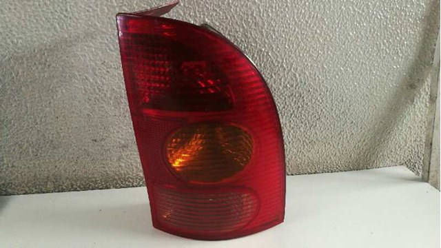 Lampa zespolona tylna prawa 7700423082 RENAULT