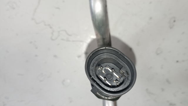 Czujnik ciśnienia bezwzględnego klimatyzacji 7700424025 RENAULT
