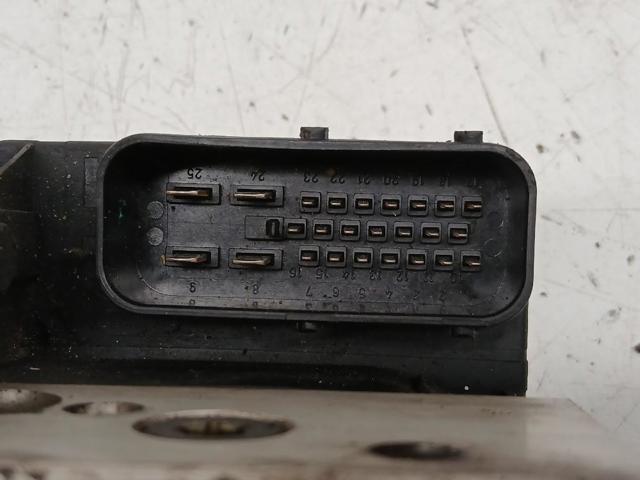 Sterownik ABS  hydrauliczny 7700424520 RENAULT