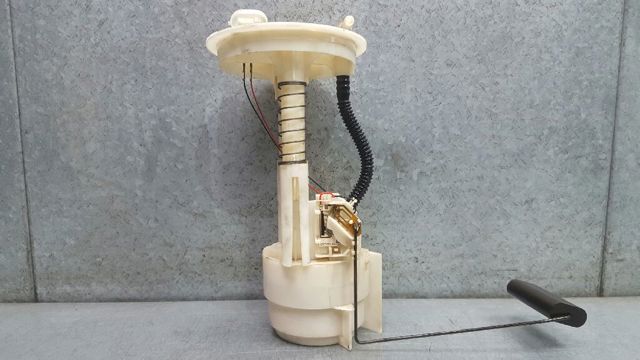 Czujnik poziomu paliwa w zbiorniku 7700427100 RENAULT