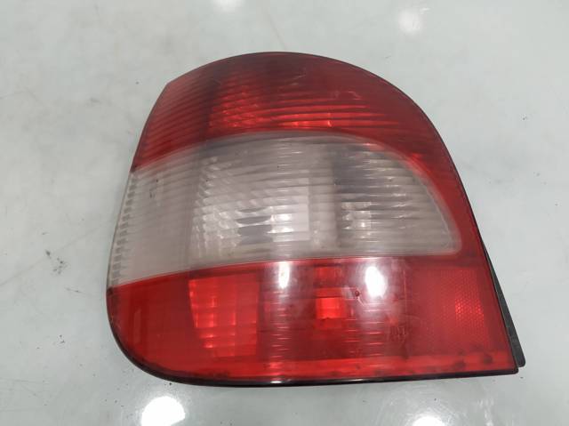 Lampa zespolona tylna lewa 7700428054 RENAULT