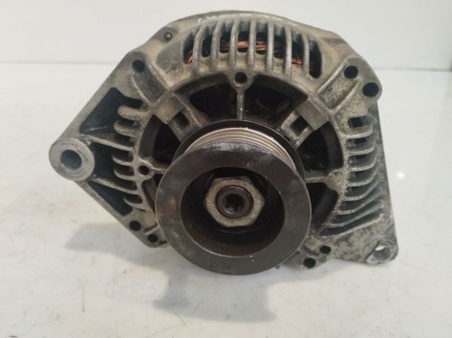 Alternator 7700431942 Renault (RVI)