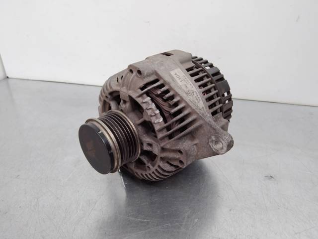 Alternator 7700431942 Renault (RVI)