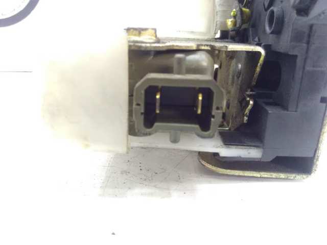 Zamek drzwi przednich lewych 7700434604 RENAULT