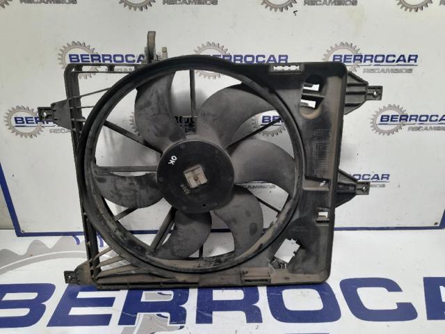 Dyfuzor chłodnicy, w komplecie z silnikiem i wirnikiem 7700436917 RENAULT