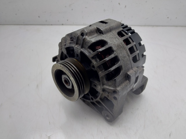 7700437090 Renault (RVI)