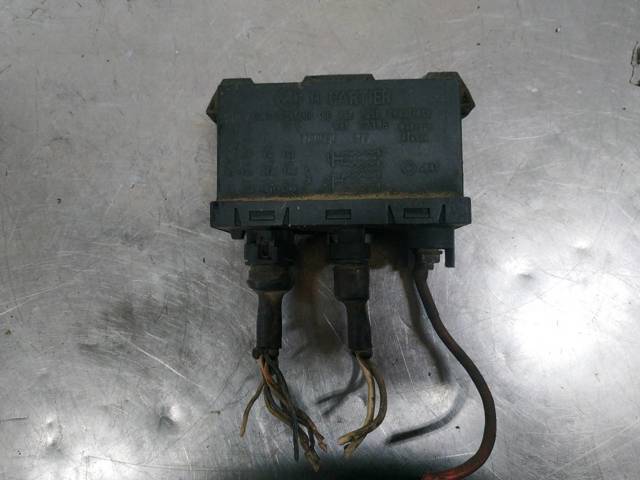 Przekaźnik świec żarowych 7700790579 RENAULT