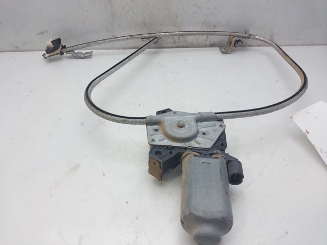 Mechanizm podnoszenia szyby drzwi przednich lewych 7700799475 RENAULT