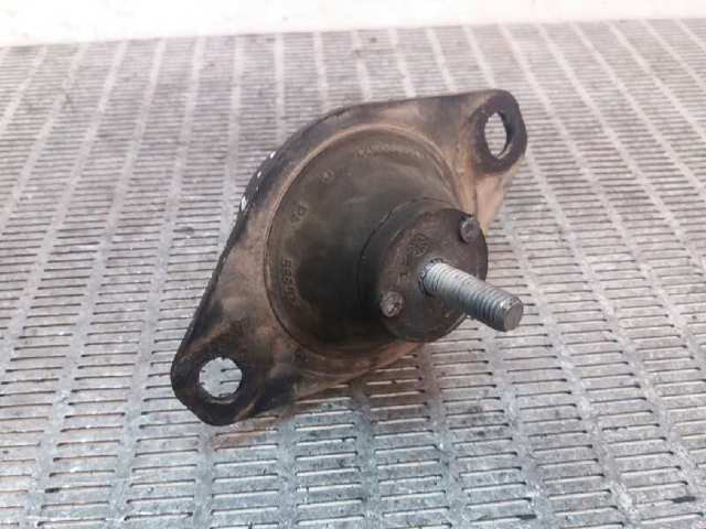 Poduszka (podpora) silnika prawa Renault 19 2 B53, C53