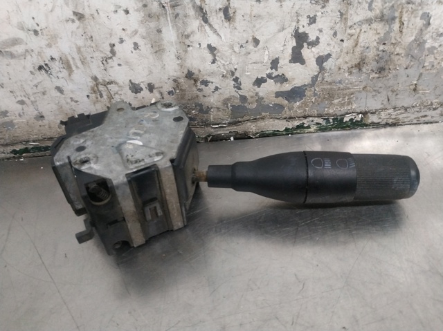 Przełącznik zespolony lewy 7700803537 RENAULT