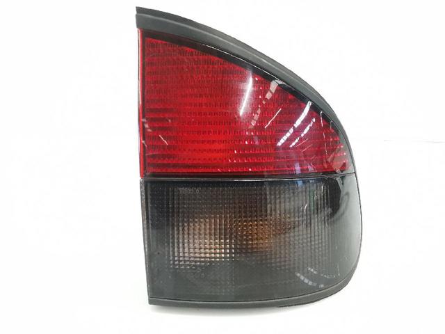 Lampa zespolona tylna prawa 7700808304 RENAULT