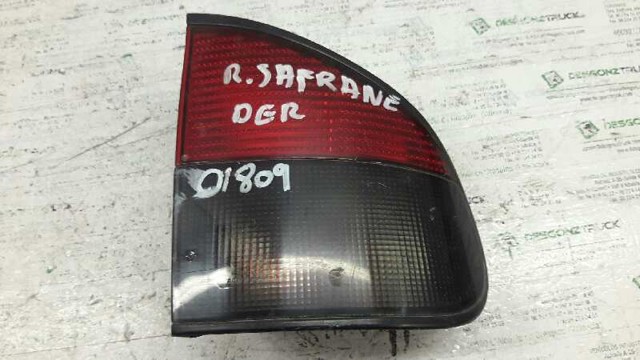 Lampa zespolona tylna prawa 7700808304 RENAULT