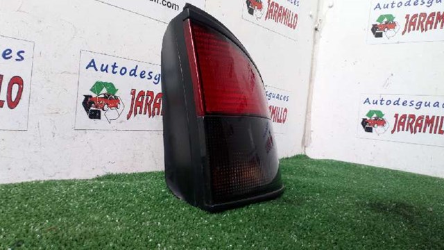 Lampa zespolona tylna prawa 7700808304 RENAULT
