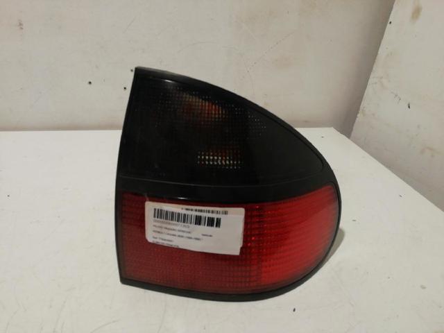 Lampa zespolona tylna prawa 7700820051 RENAULT