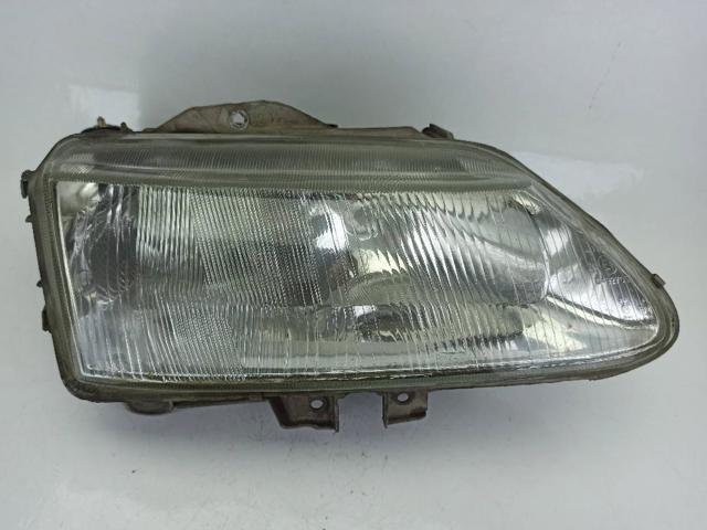 Reflektor prawy 7700820119 RENAULT
