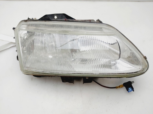 Reflektor prawy 7700820119 RENAULT