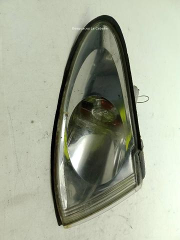 Powtarzacz kierunkowskazu na błotniku 7700822136 RENAULT