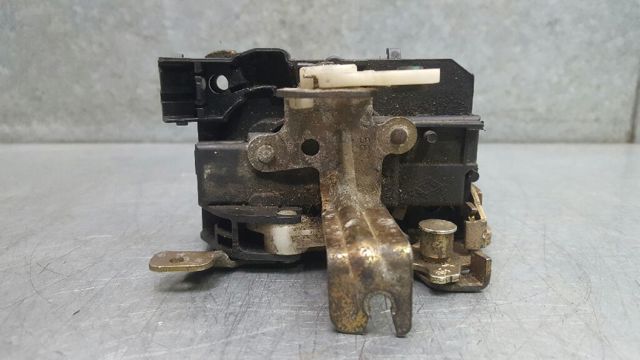 Zamek klapy bagażnika (3/5 drzwi tylnych) 7700823676 RENAULT