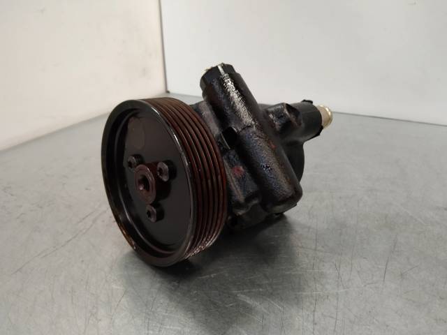 Pompa wspomagania hydraulicznego kierownicy 7700823735F RENAULT