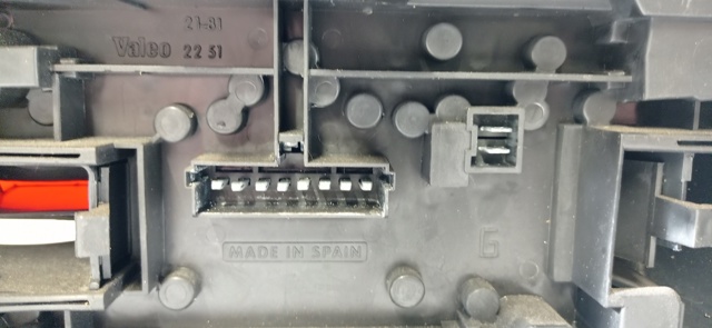 Lampa zespolona tylna lewa 7700827551 RENAULT