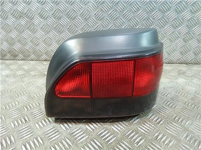 Lampa zespolona tylna prawa 7700827552 RENAULT