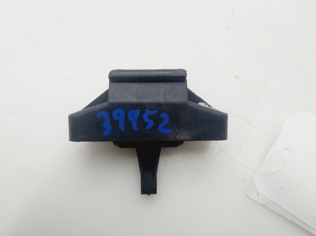 Zamek klapy bagażnika (3/5 drzwi tylnych) 7700827599 RENAULT
