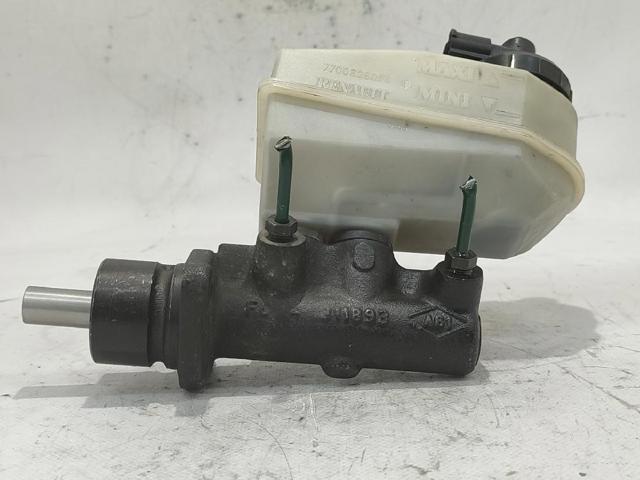 Zbiorniczek głównego cylindra hamulcowego (płynu hamulcowego) 7700828034 RENAULT