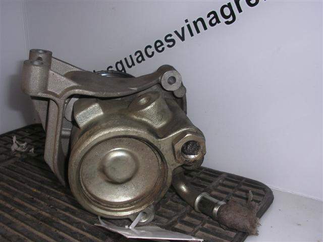 Pompa wspomagania hydraulicznego kierownicy 7700830788F RENAULT
