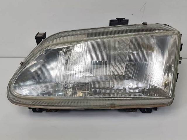 Reflektor lewy 7700831462 RENAULT