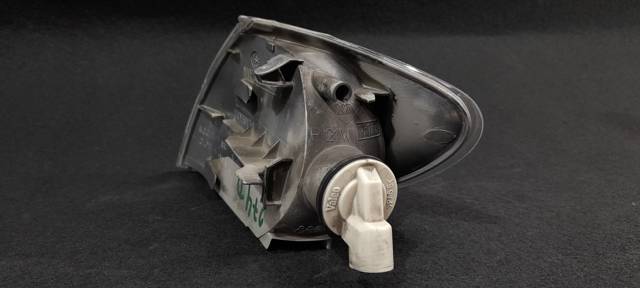 Kierunkowskaz prawy 7700831467 RENAULT