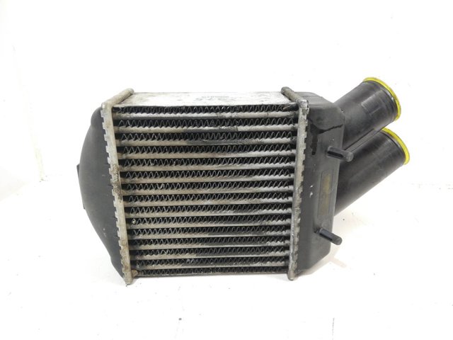 Chłodnica intercoolera 7700838130B RENAULT