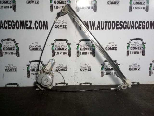 Mechanizm podnoszenia szyby drzwi przednich prawych 7700838591 RENAULT