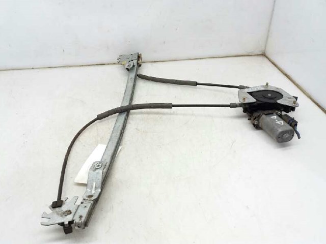 Mechanizm podnoszenia szyby drzwi przednich prawych 7700838591 RENAULT