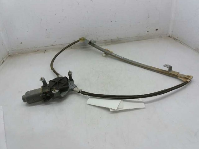 Mechanizm podnoszenia szyby drzwi przednich prawych 7700838591 RENAULT