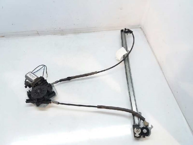 Mechanizm podnoszenia szyby drzwi przednich lewych 7700838592 RENAULT