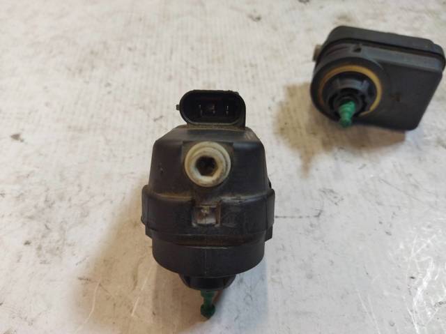 Korektor swiatel Renault Laguna 1 B56, 556