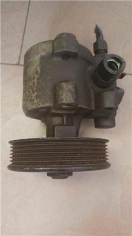 Pompa wspomagania hydraulicznego kierownicy 7700840801B RENAULT