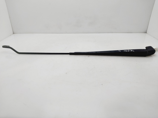 Ramię wycieraczki szyby przedniej 7700843526 RENAULT