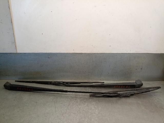 Ramię wycieraczki szyby przedniej 7700843526 RENAULT