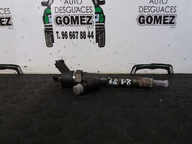 Dysza spryskiwacza szyby przedniej 7700846456 RENAULT