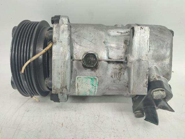 Sprężarka klimatyzacji 7700859676D RENAULT