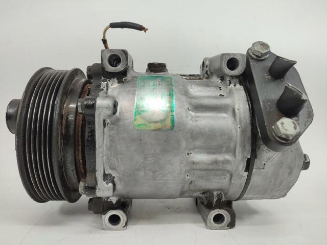 Sprężarka klimatyzacji 7700859676D RENAULT