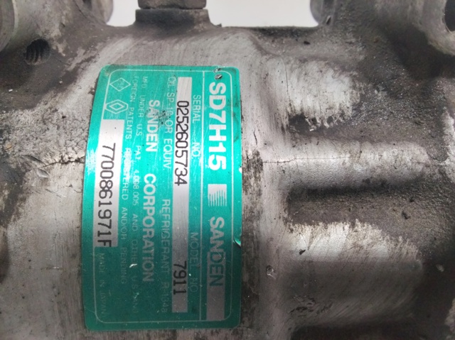 Sprężarka klimatyzacji 7700861971F RENAULT