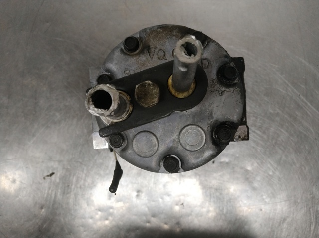 Sprężarka klimatyzacji 7700866828B RENAULT