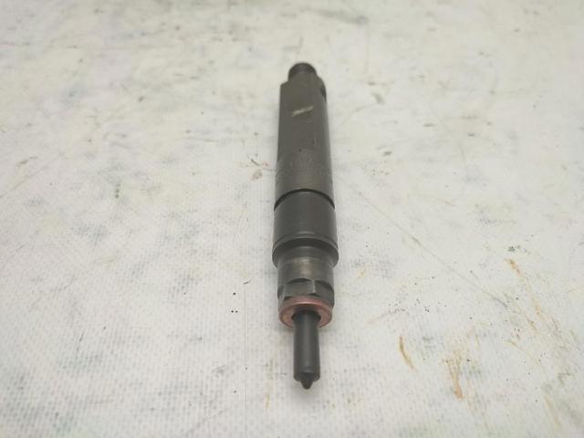 Wtryskiwacz paliwa 7700875036 VOLVO