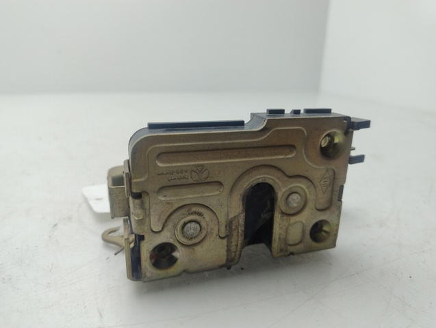 Zamek drzwi przednich prawych 7701031778 RENAULT