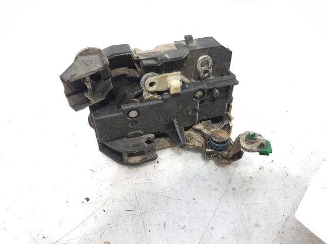 Zamek drzwi przednich prawych 7701031778 RENAULT