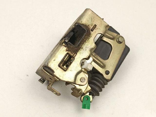 Zamek drzwi przednich prawych 7701031778 RENAULT