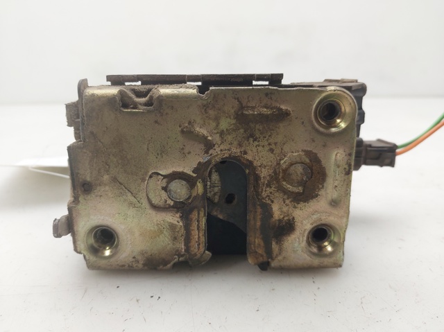 Zamek drzwi tylnych prawych 7701031779 RENAULT