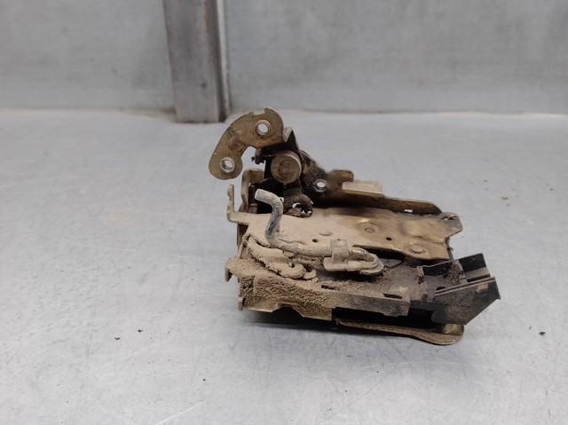 Zamek drzwi tylnych prawych 7701031779 RENAULT